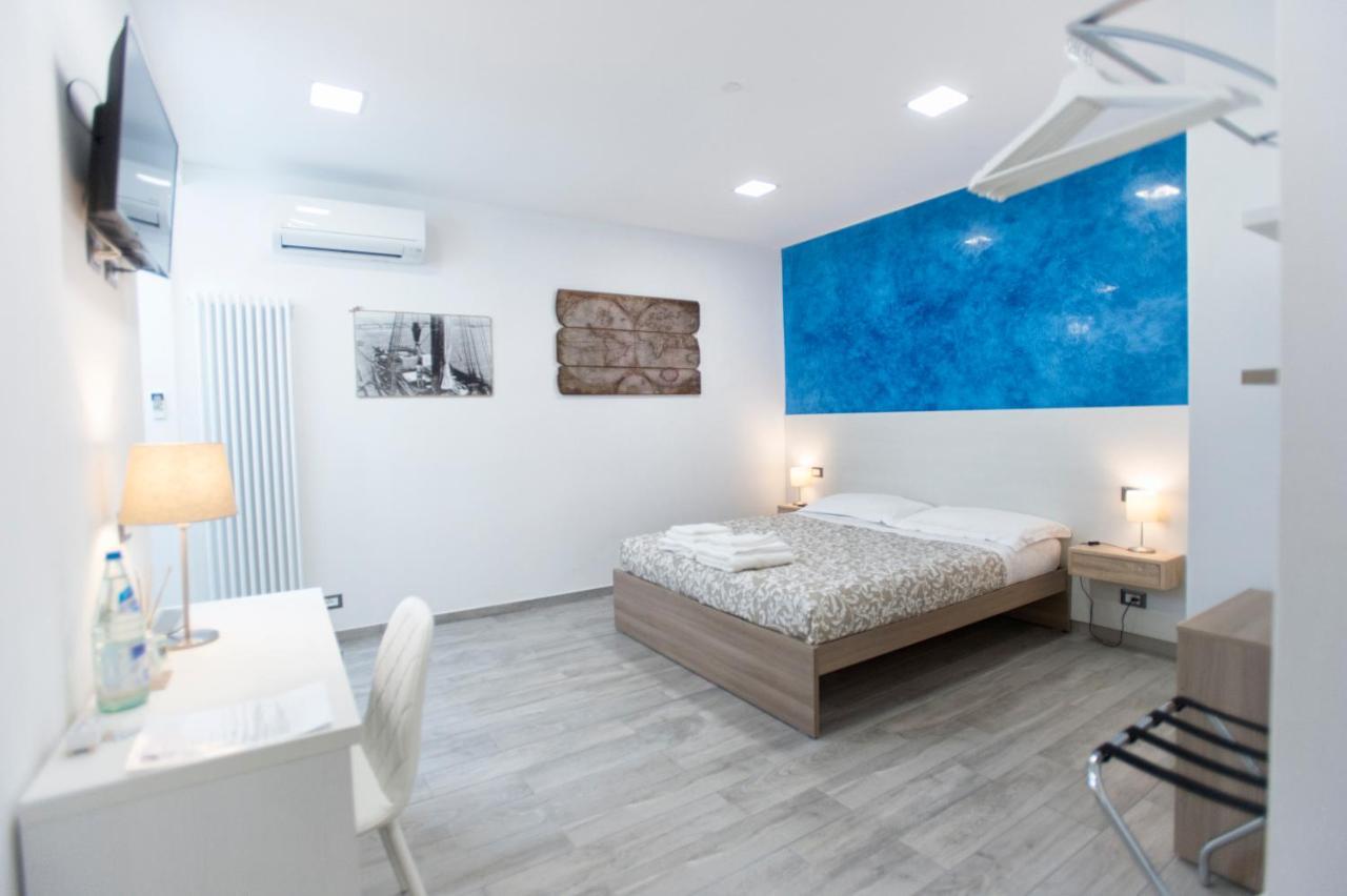 Marbianco B&B Marina Di Carrara Bagian luar foto