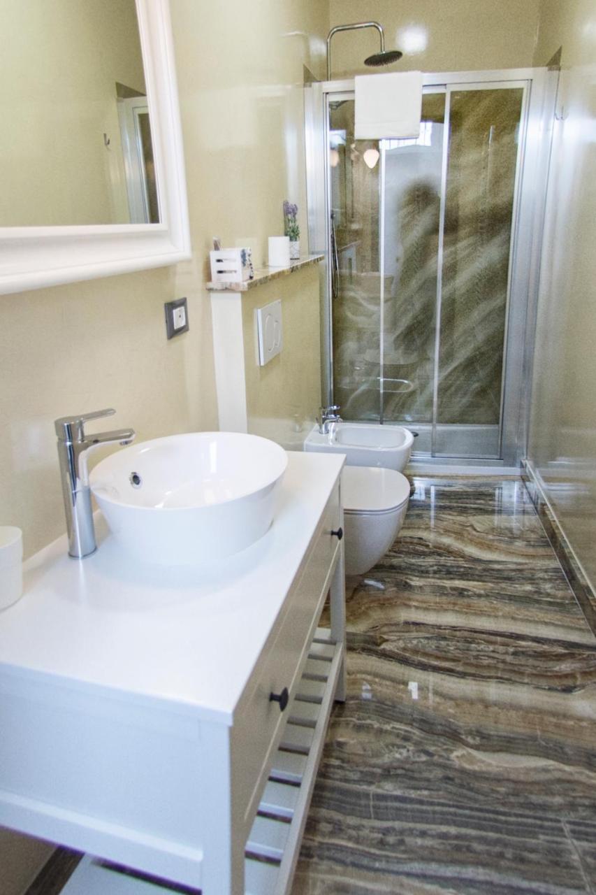 Marbianco B&B Marina Di Carrara Bagian luar foto